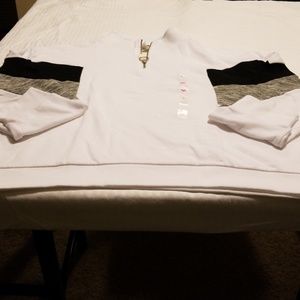White half zip sweatshirt